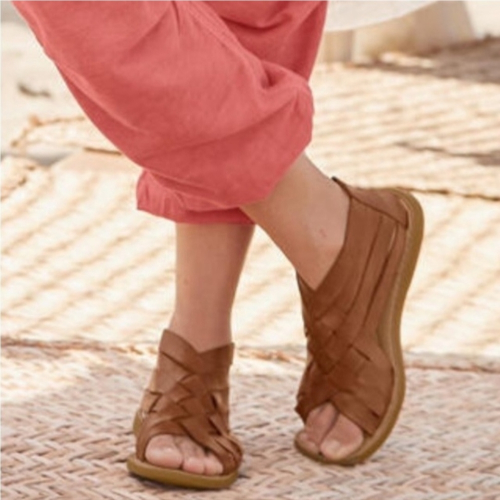 Born NWT Iwa Woven Leather Sandals Cuoio Brown Size 9 Summer Bohemian Comfort
